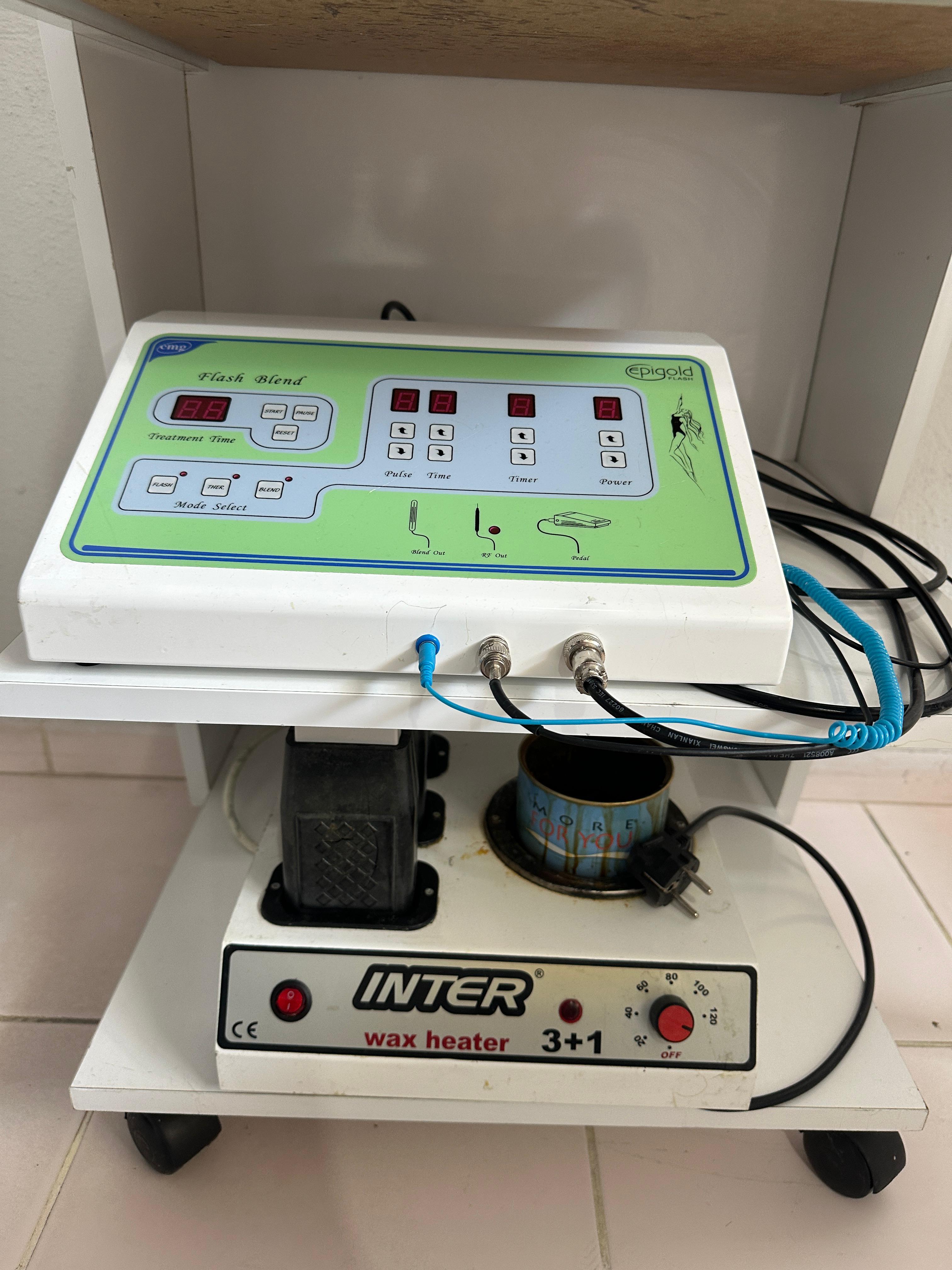 SALONUMUZDAN KARELER